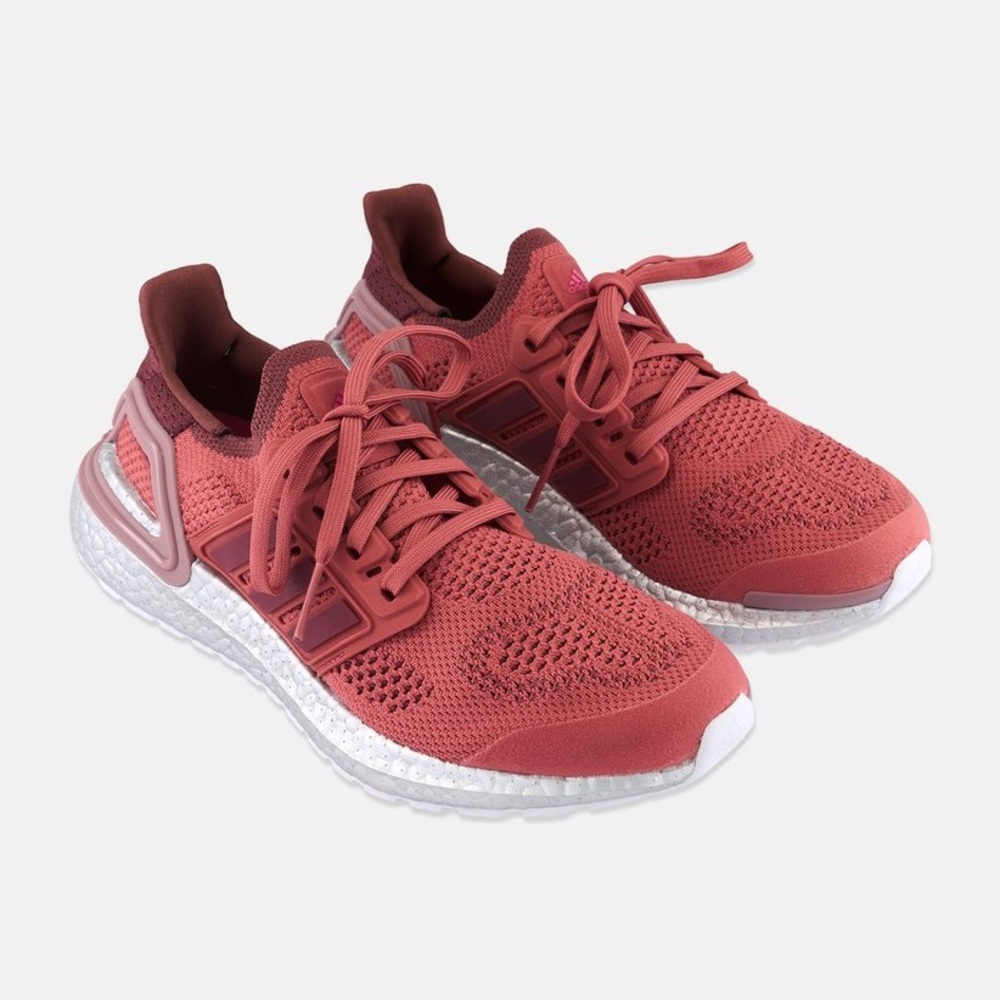 Adidas Ultraboost 19.5 DNA Running Shoes size US 7.5 In excellent used condition
